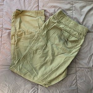 Motherhood Maternity Pants Size XL Elastic Waist Ankle Length or Capri Roll Up